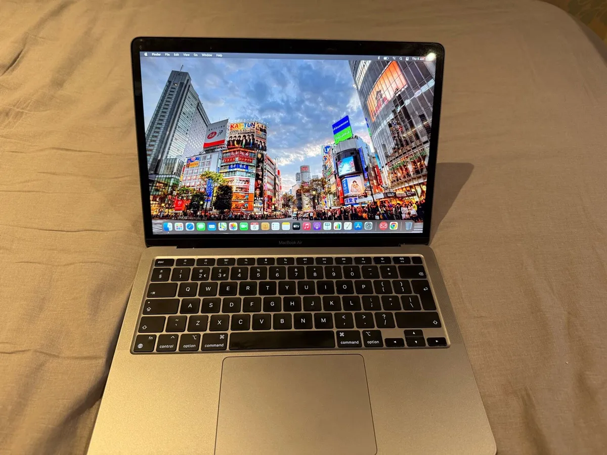 MacBook Air M1 chip 256gb Space grey like New. - Image 1