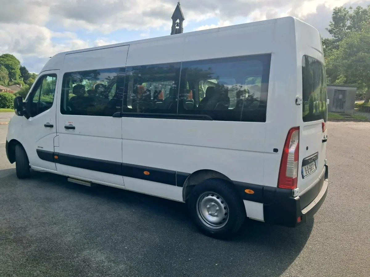 2011 Renault Master 16 seat Minibus - Image 3