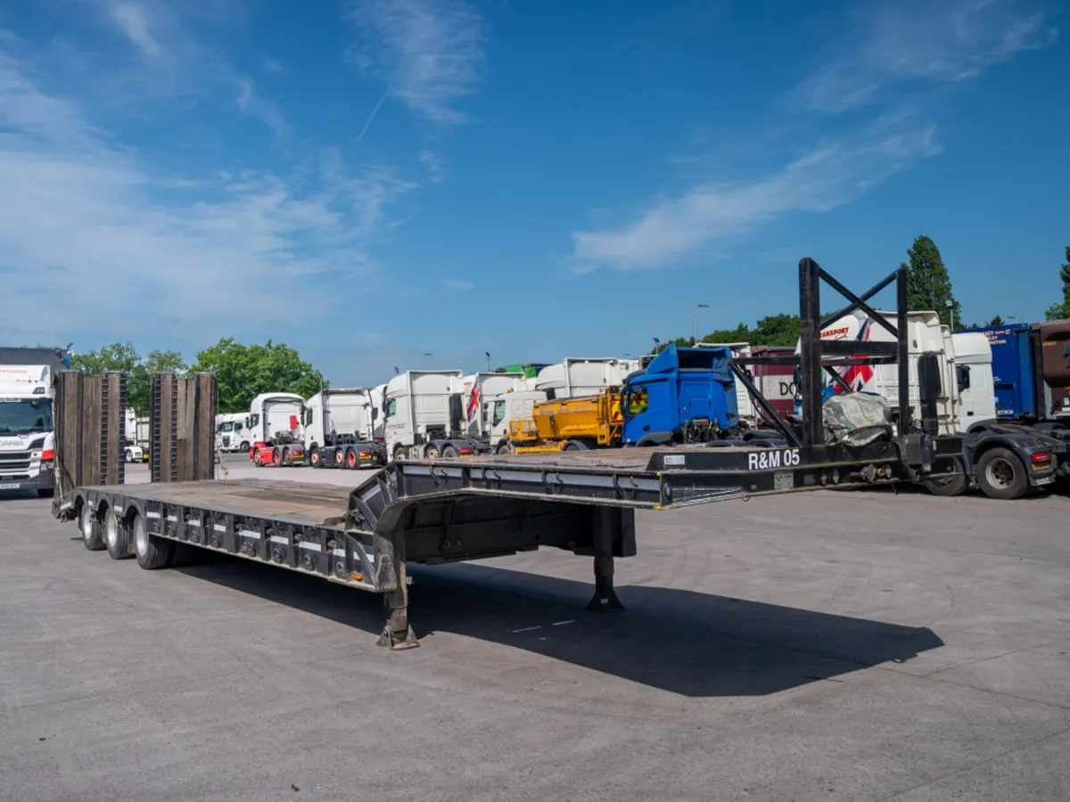 2004 ANDOVER LOW LOADER 3 AXLE FIXED 38,000KG GVW - Image 1