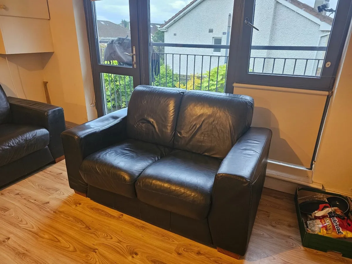 Couch - Image 3