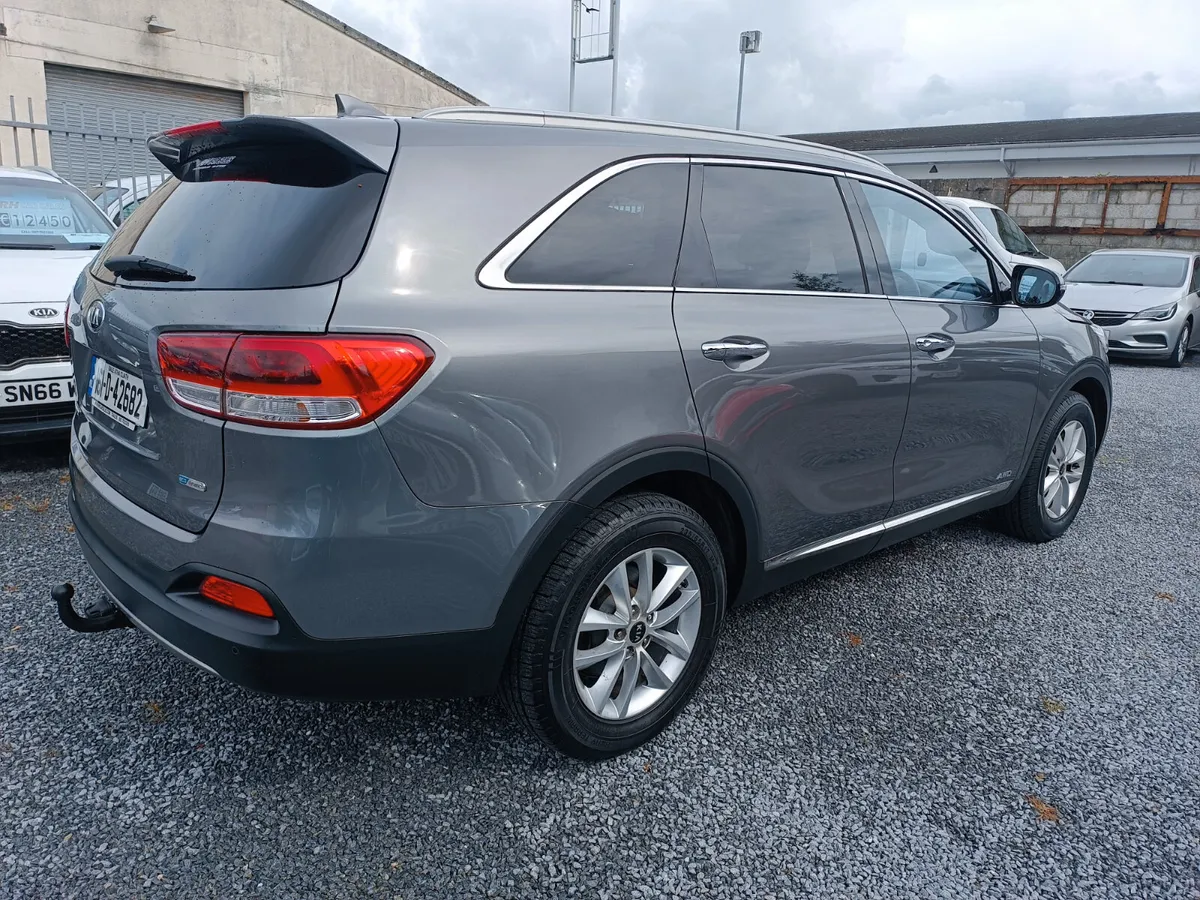 2016 Kia Sorento 2.2 crdi platinum AWD - Image 4