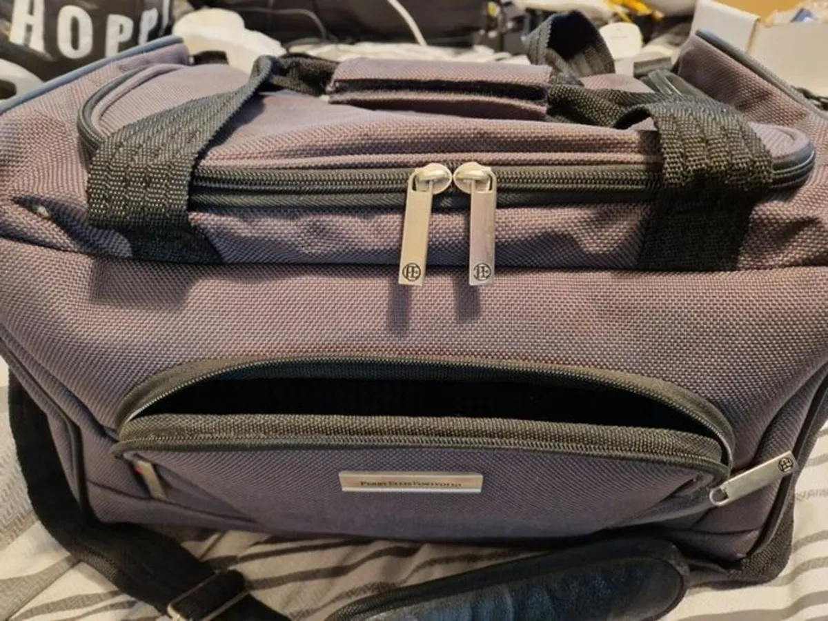 Perry Ellis Duffle Bag Carrier Bag - Image 3
