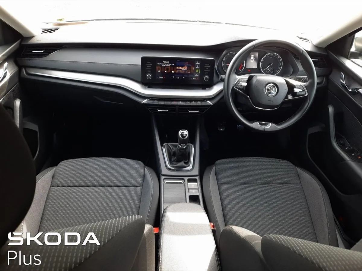 Skoda Octavia Ambition 1.0tsi 110HP - Image 3