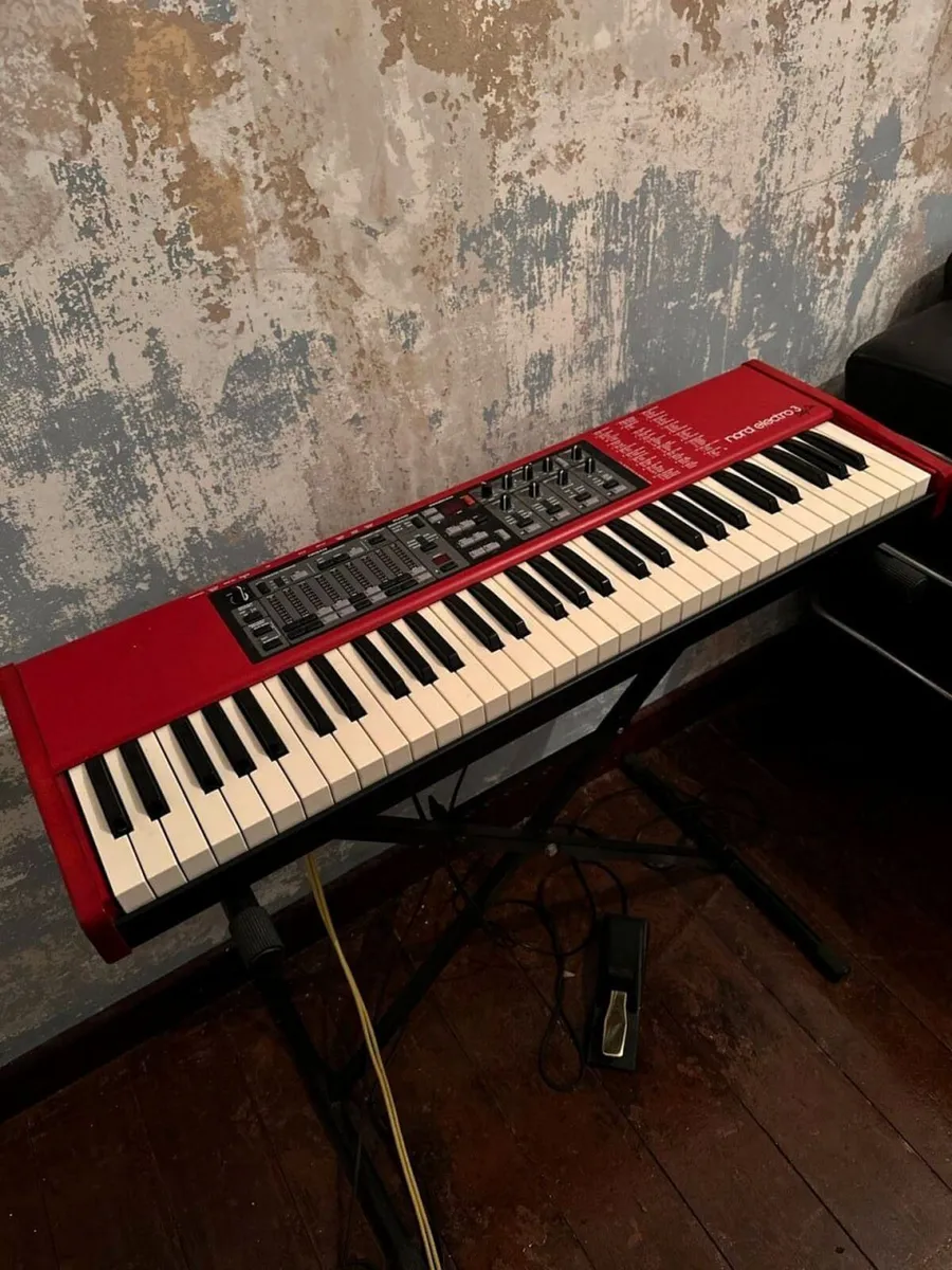 Nord Electro 3 61-Key Keyboard Full Accessories - Image 3