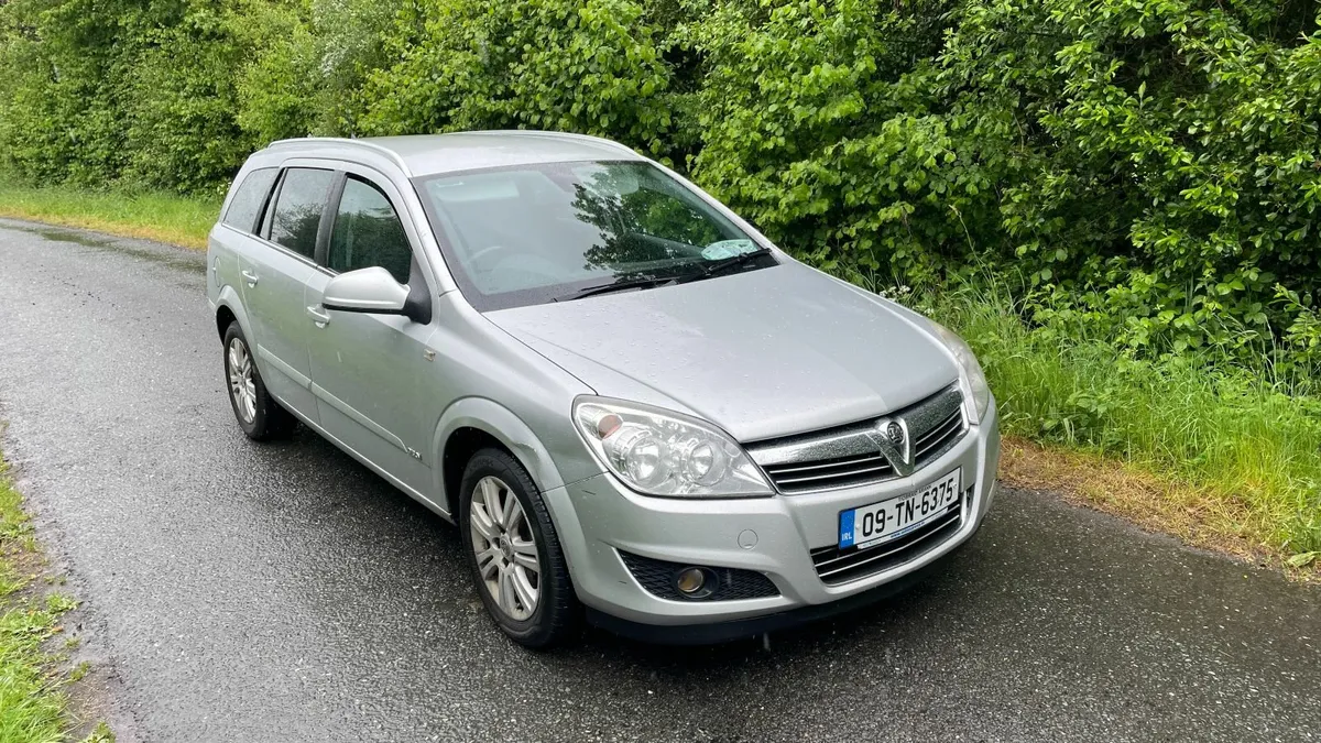 2009 Vauxhall Astra 1.7 CDTI - FULL TAX & NCT - Image 1