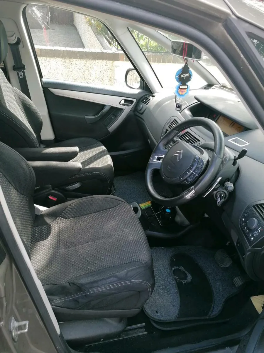 Citreon grand c4 picasso 2010 - Image 4