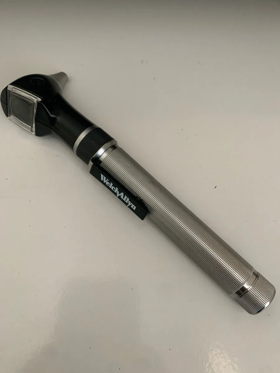 Welch Allyn  Otoscope - Image 1