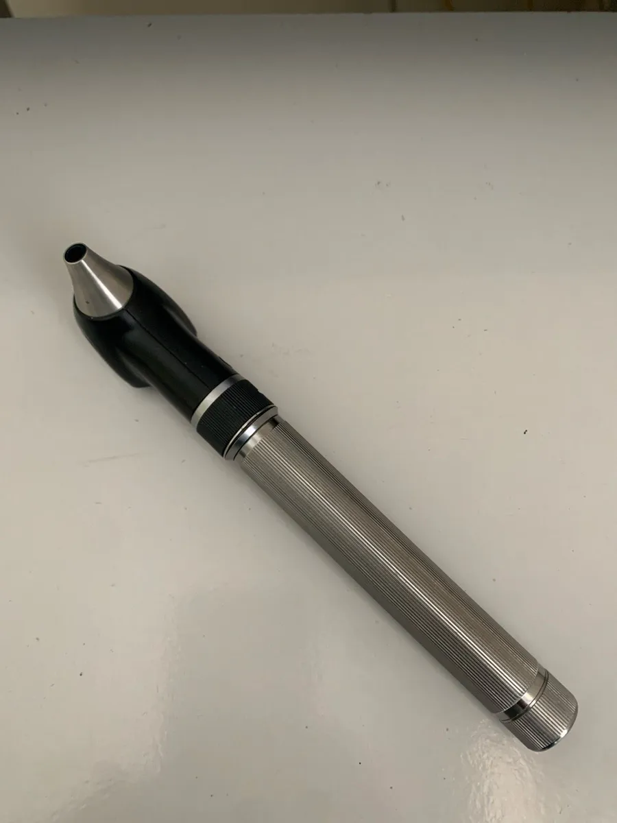 Welch Allyn  Otoscope - Image 2