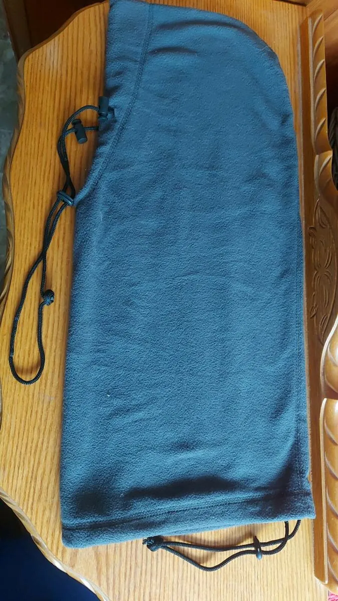 6 in 1 super warm fleece hoods €5 each - Image 2