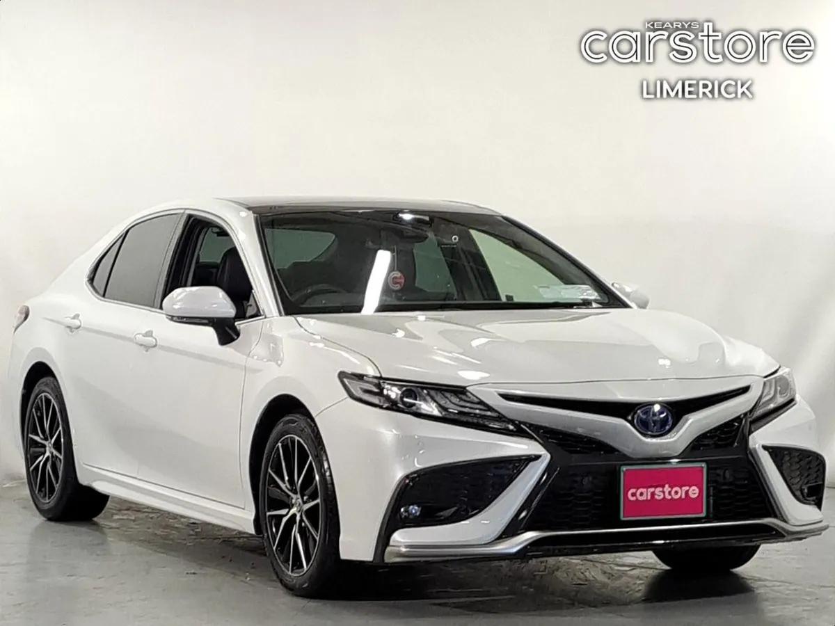 Toyota Camry 2.5 PET HYB Auto - Image 1