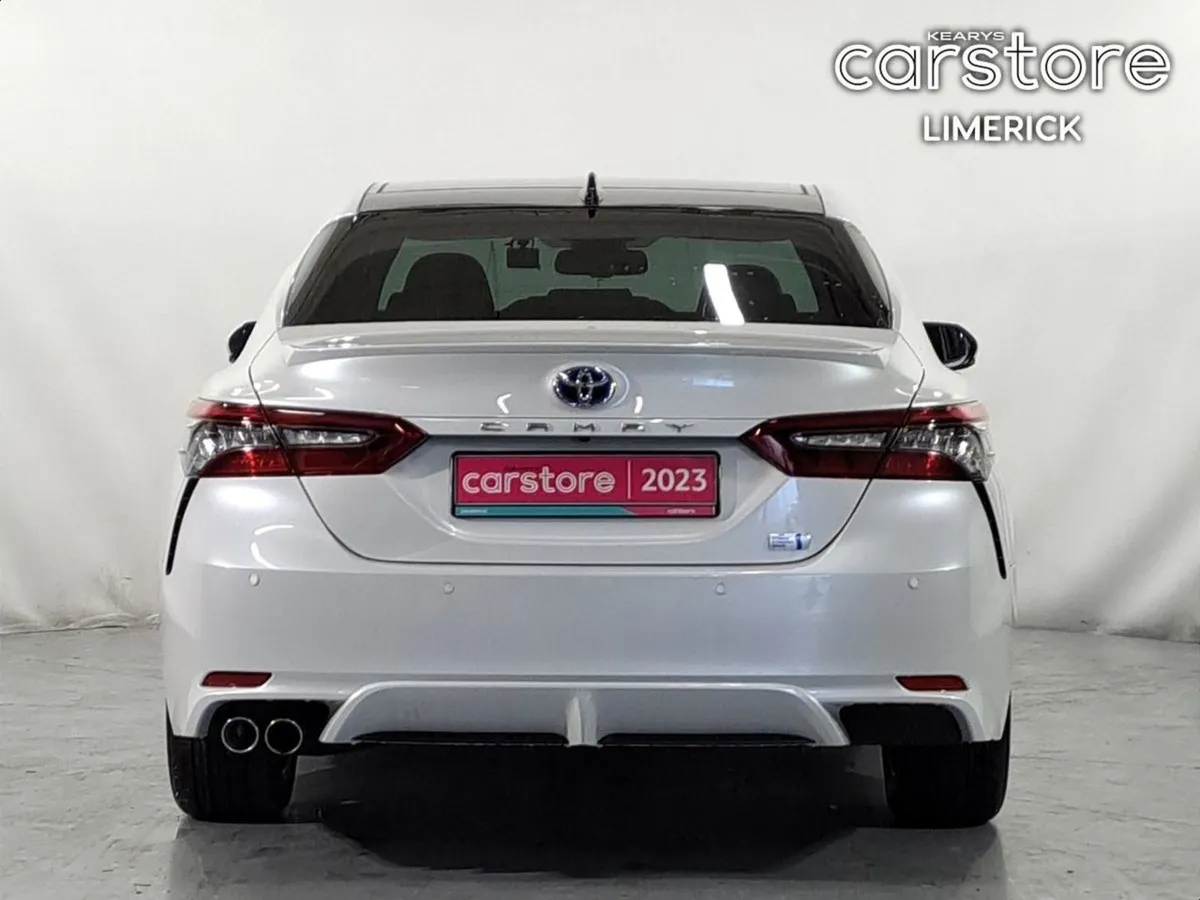 Toyota Camry 2.5 PET HYB Auto - Image 4