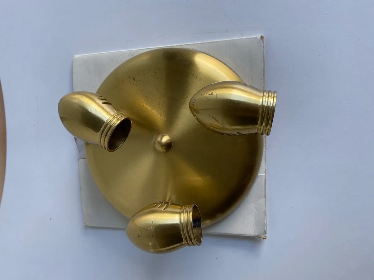 3 spot Ceiling Light - Image 2