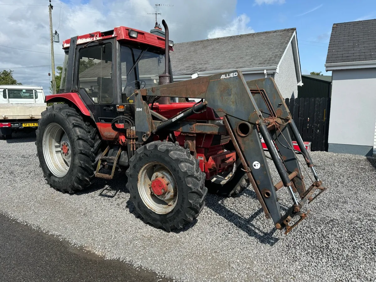 Case international 895 xl 4wd & loader - Image 3