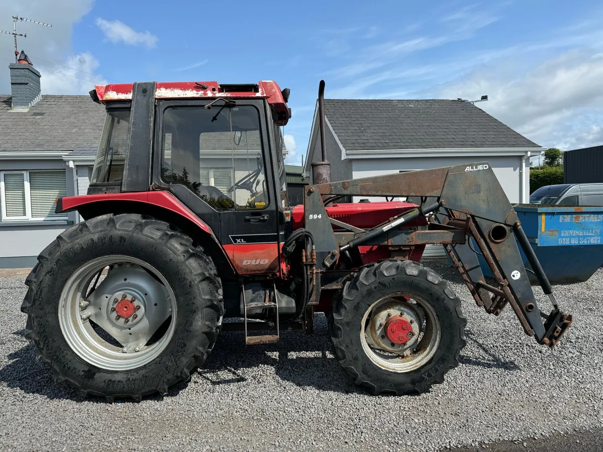 Case international 895 xl 4wd & loader - Image 4