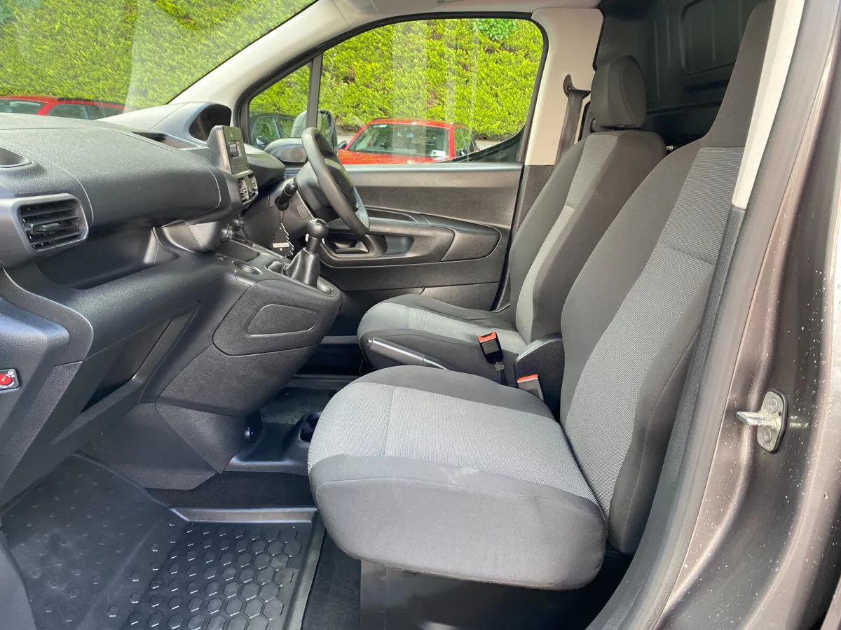 Peugeot Partner Access 1.5 HDI 75 - Image 4