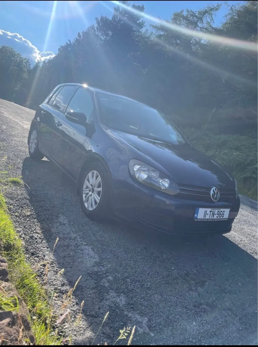 2011 Golf - Image 2