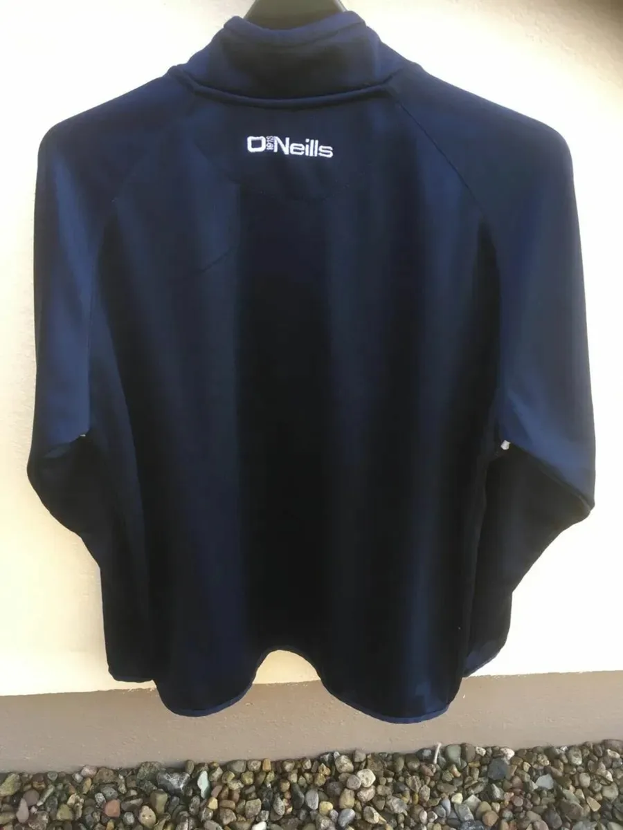 O'Neills Top, Size Medium - Image 4