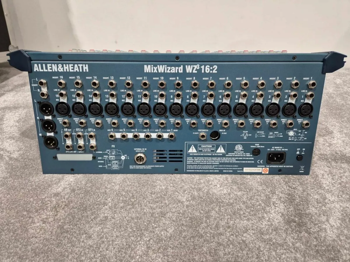 Allen & Heath Mix Wizard WZ3 16:2 Mixer w/ case - Image 4