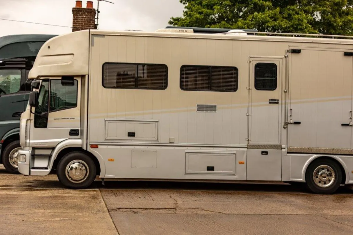 Iveco IVECO FORD 2006 - Image 1