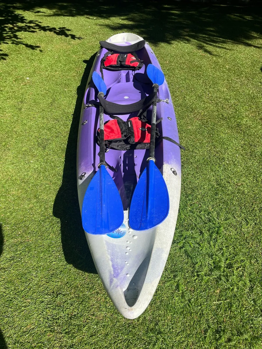 Kayak plus accessories - Image 1