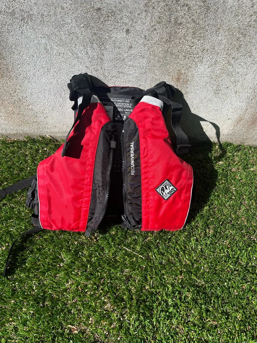 Kayak plus accessories - Image 3