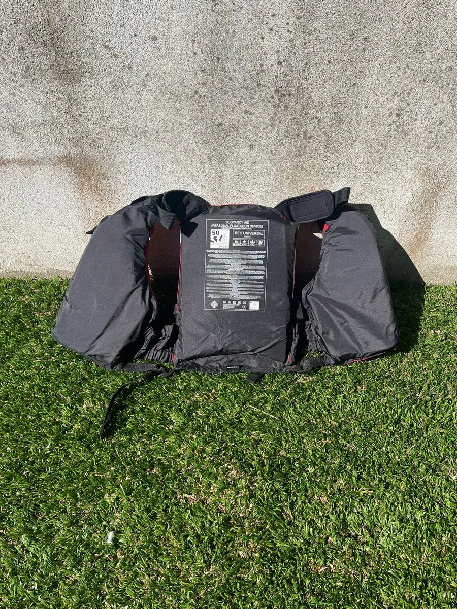 Kayak plus accessories - Image 4