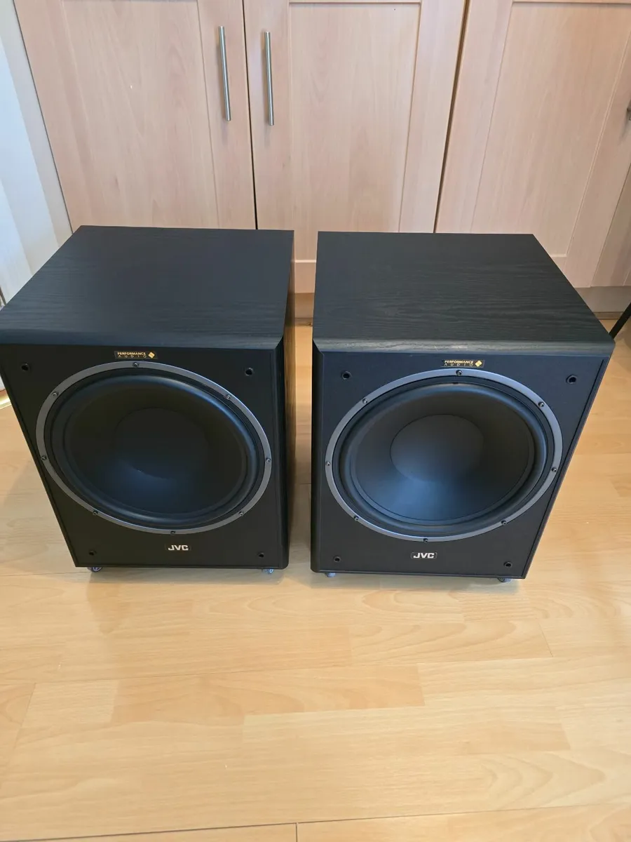 SUBWOOFER MAGNAT 302A 30cm LIKE NEW  BOX PERFECT - Image 2