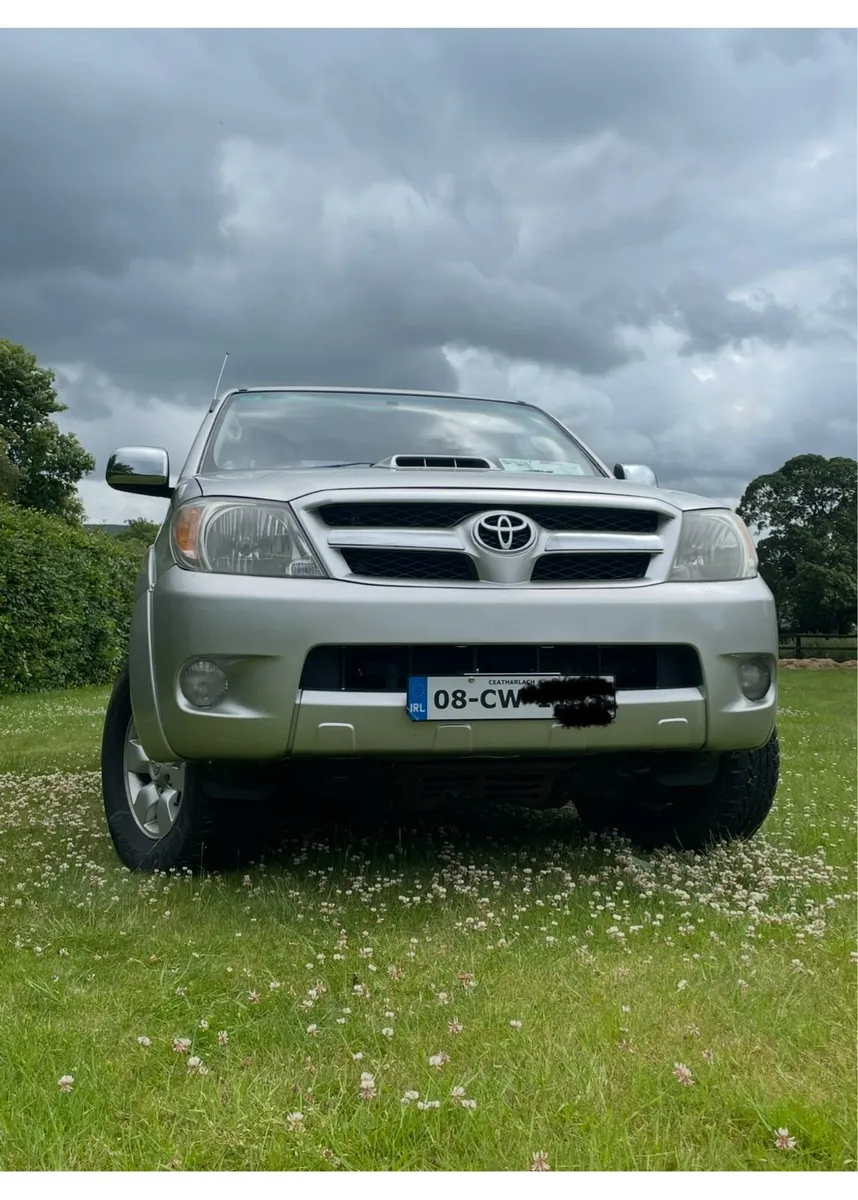 Toyota Hilux - Image 1