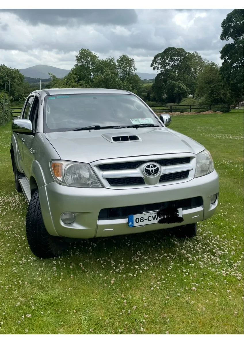 Toyota Hilux - Image 3