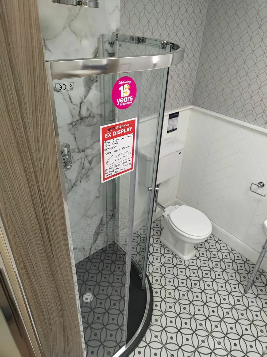 900 Quad Shower Enclosure 8mm Single Door Chrome - Image 2