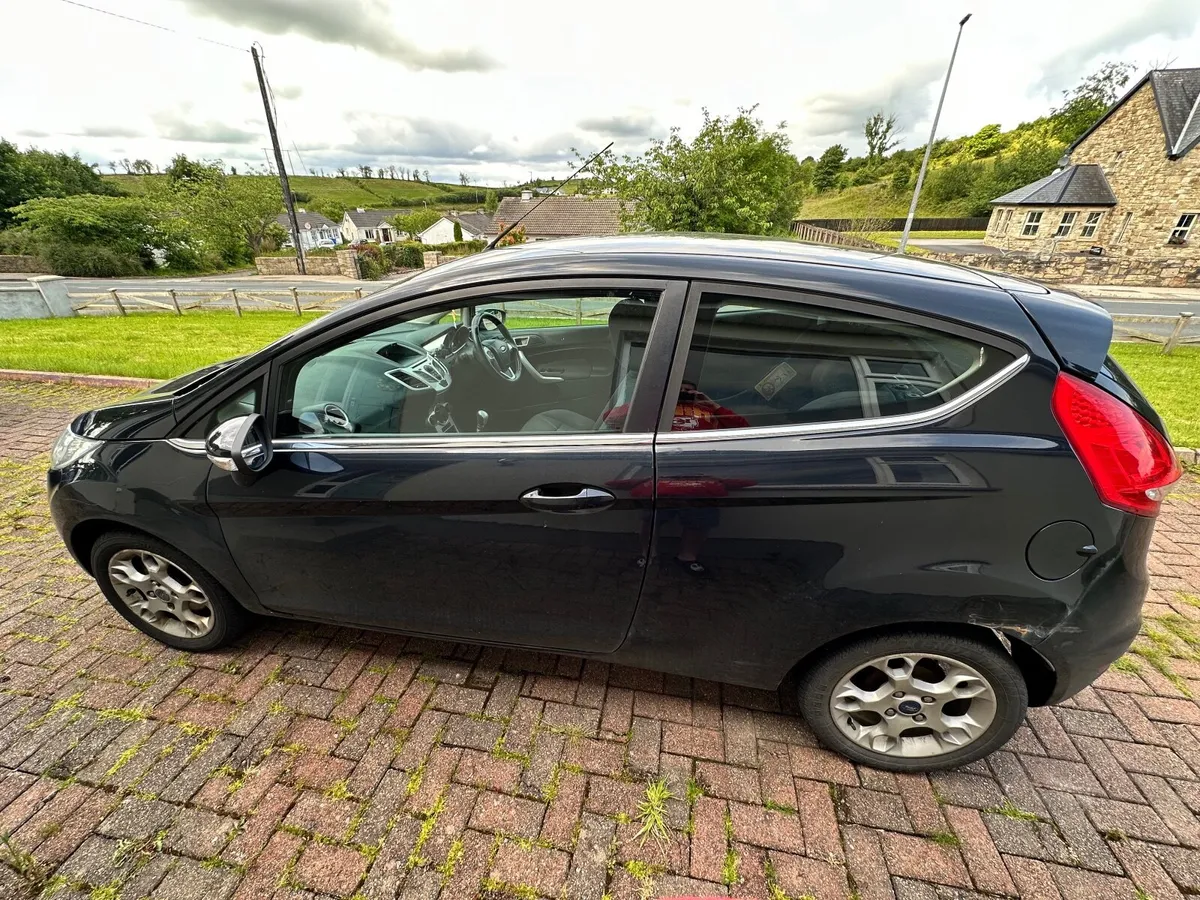 Ford Fiesta 2012 - Image 4