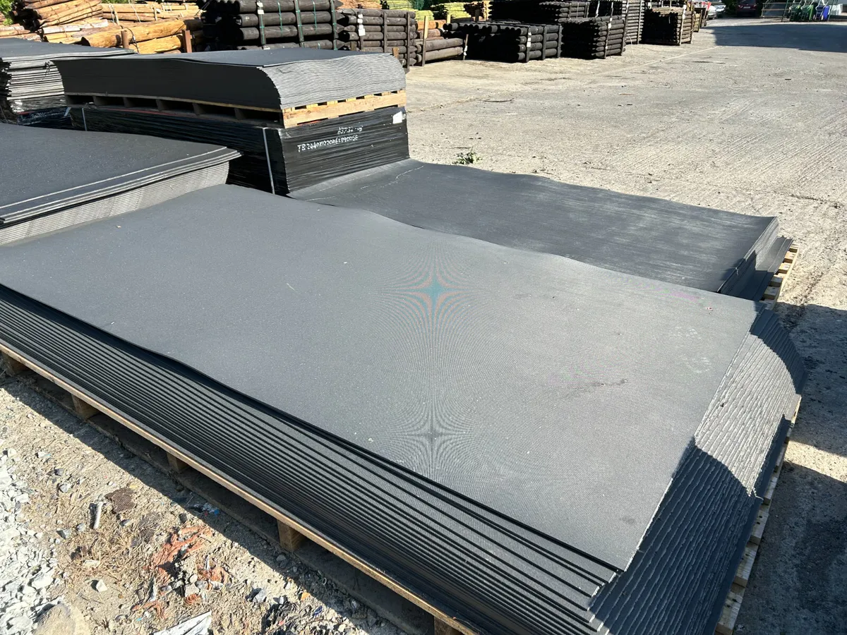 STOCK BOARD AT FRS FENCING TINAHELY - Image 3