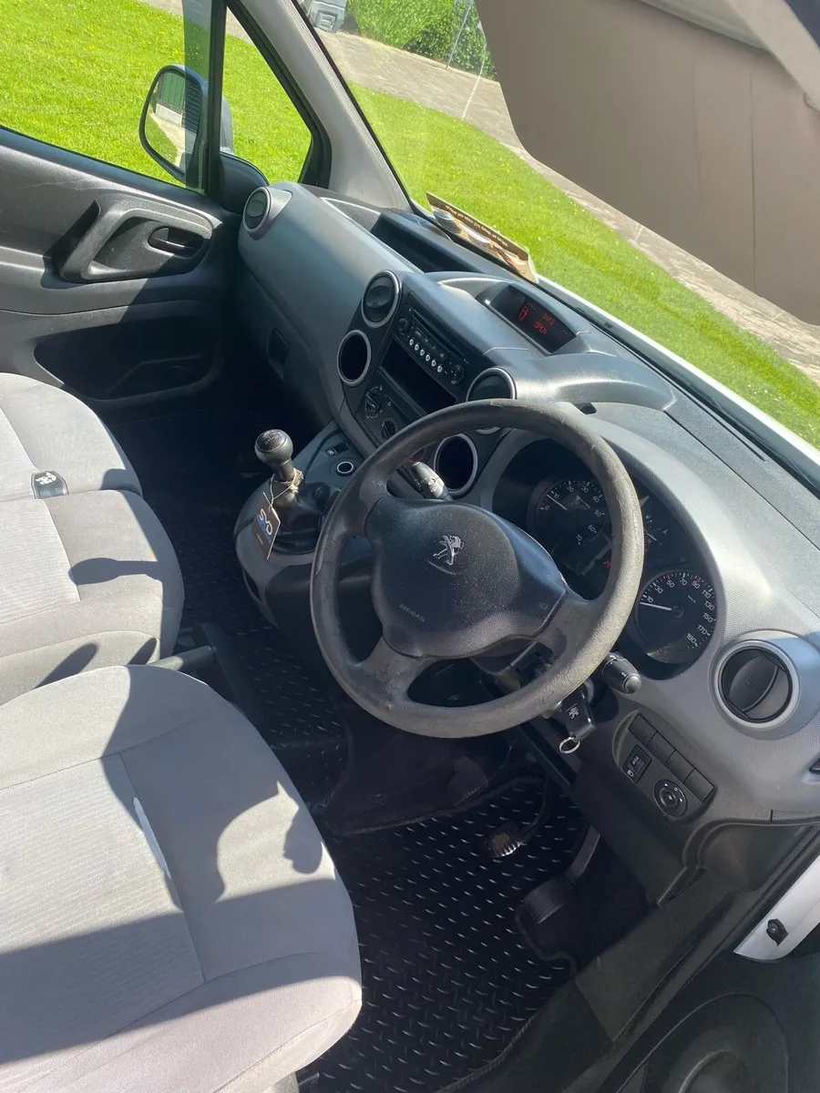Peugeot Partner - Image 2
