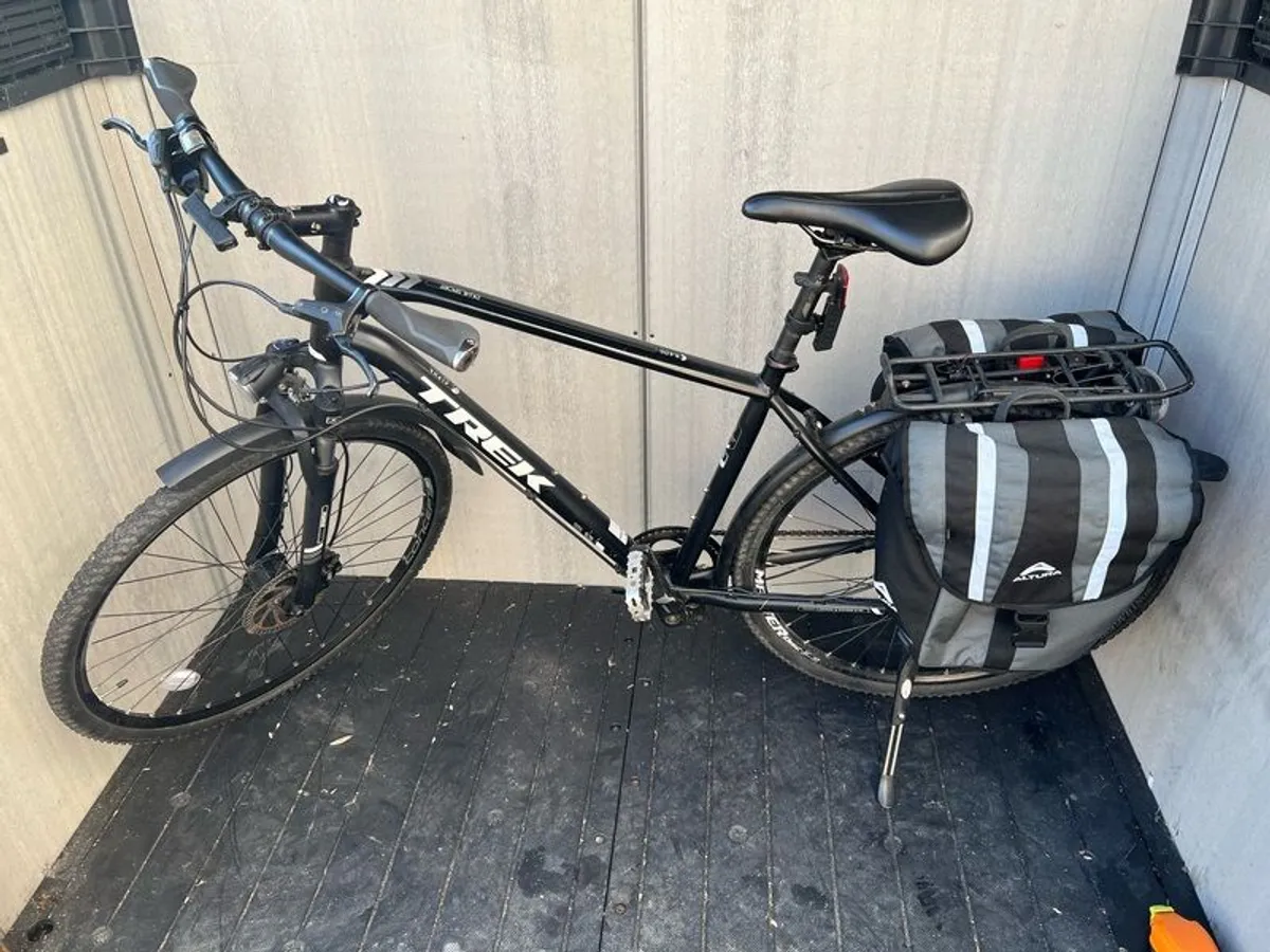 Trek Long Distance Touring bicycle (XL Frame) - Image 1