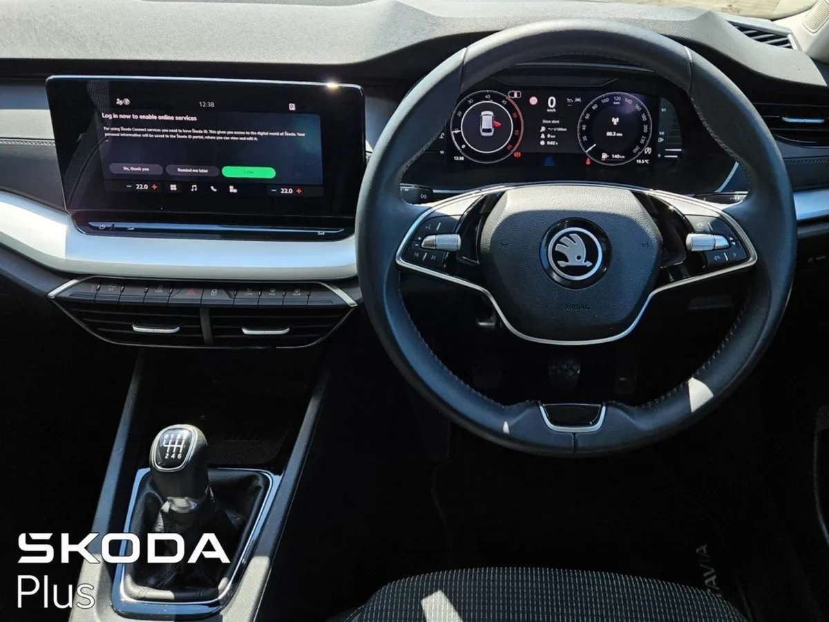 Skoda Octavia Combi Sportline 2.0tdi 150HP DSG - Image 2
