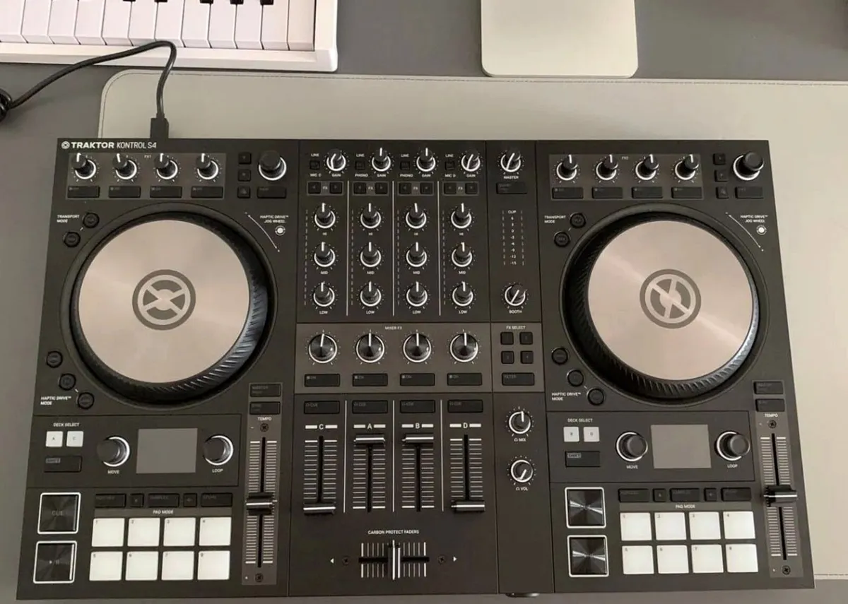 Traktor Kontrol S4 MK3 DJ Controller Near New Box - Image 3