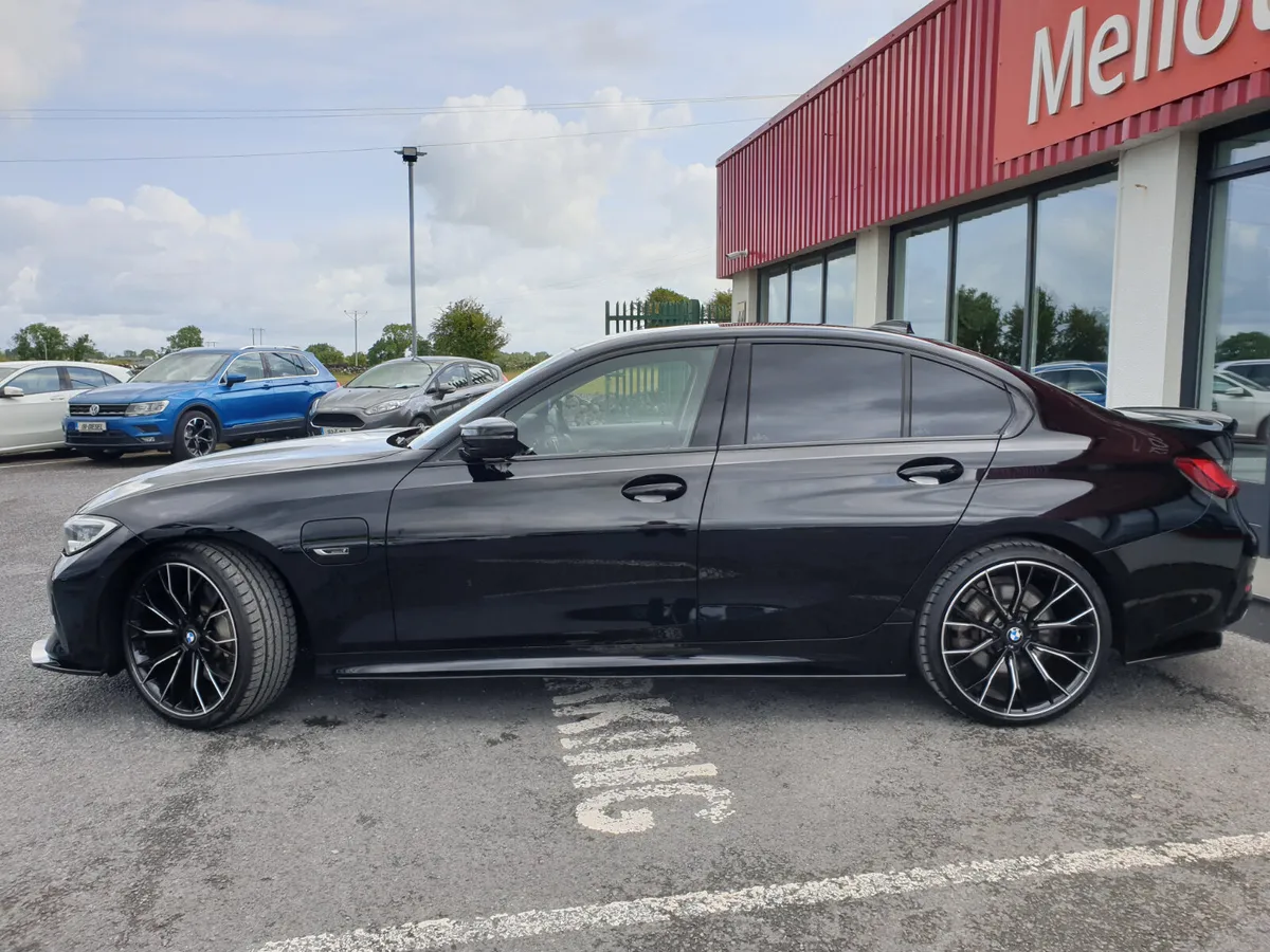 BMW 330E**M PERFORMANCE KIT & UPGRADED ALLOYS** - Image 3