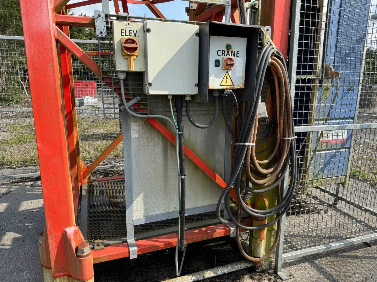 UNRESERVED 2017 SAEZ TL505 TOWER CRANE FOR AUCTION - Image 4