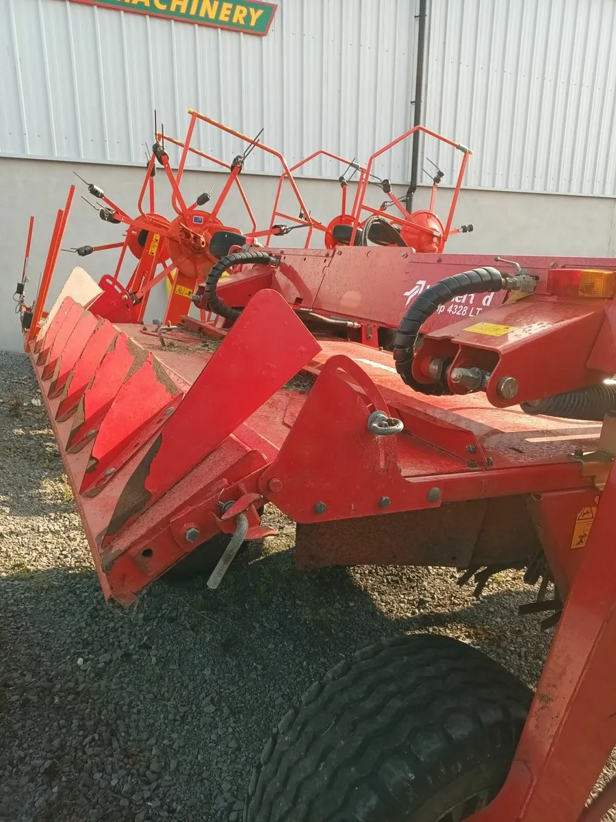 Kverneland 9ft Trailed Mower - Image 2