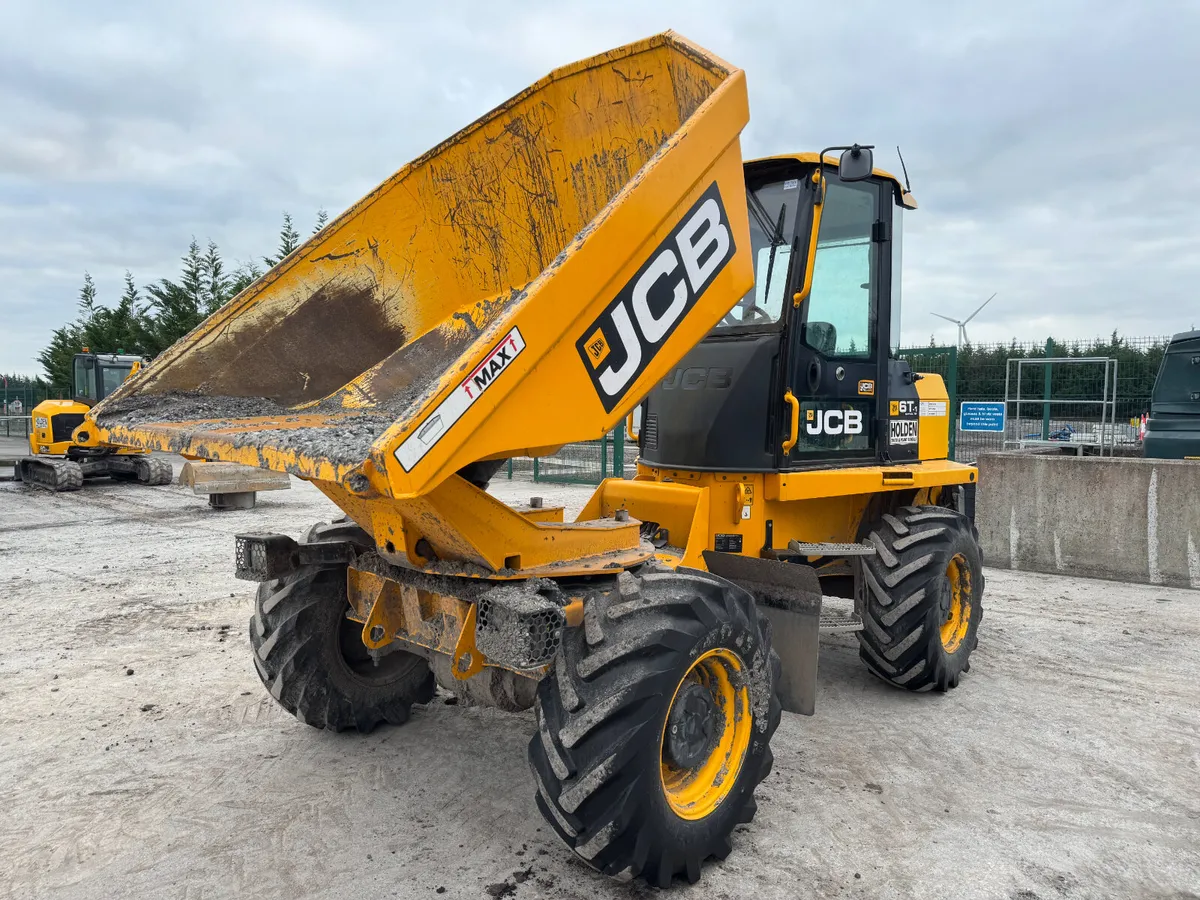 UNRESERVED 2019 JCB 6T SWIVEL DUMPER FOR AUCTION - Image 1