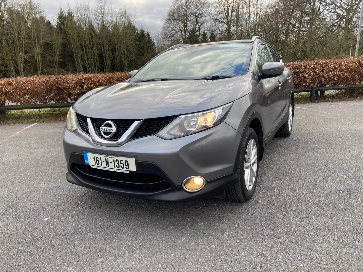 2016 Nissan Qashqai SV 2 Seater Commercial - Image 1