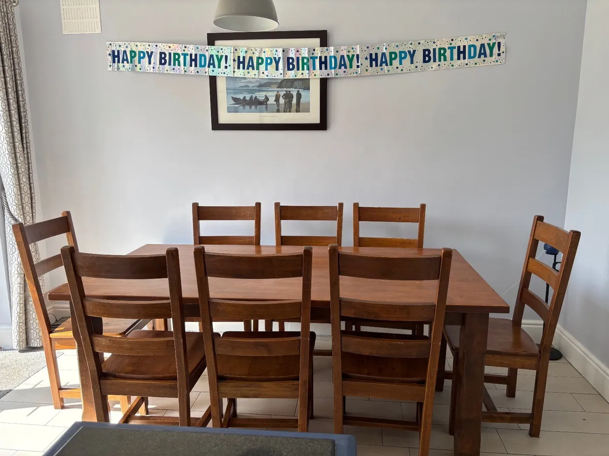 Dining table and chairs - Image 1