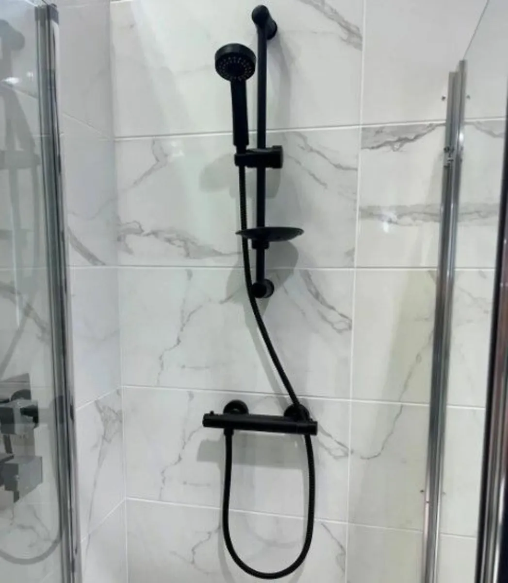 Online Auction Of Bathroom and Accessories!! - Image 4