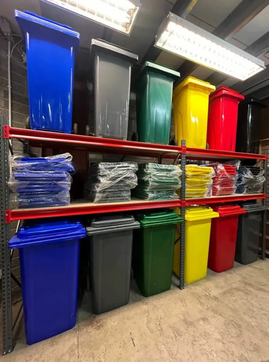 Wheelie bins available in 2 sizes - Image 1