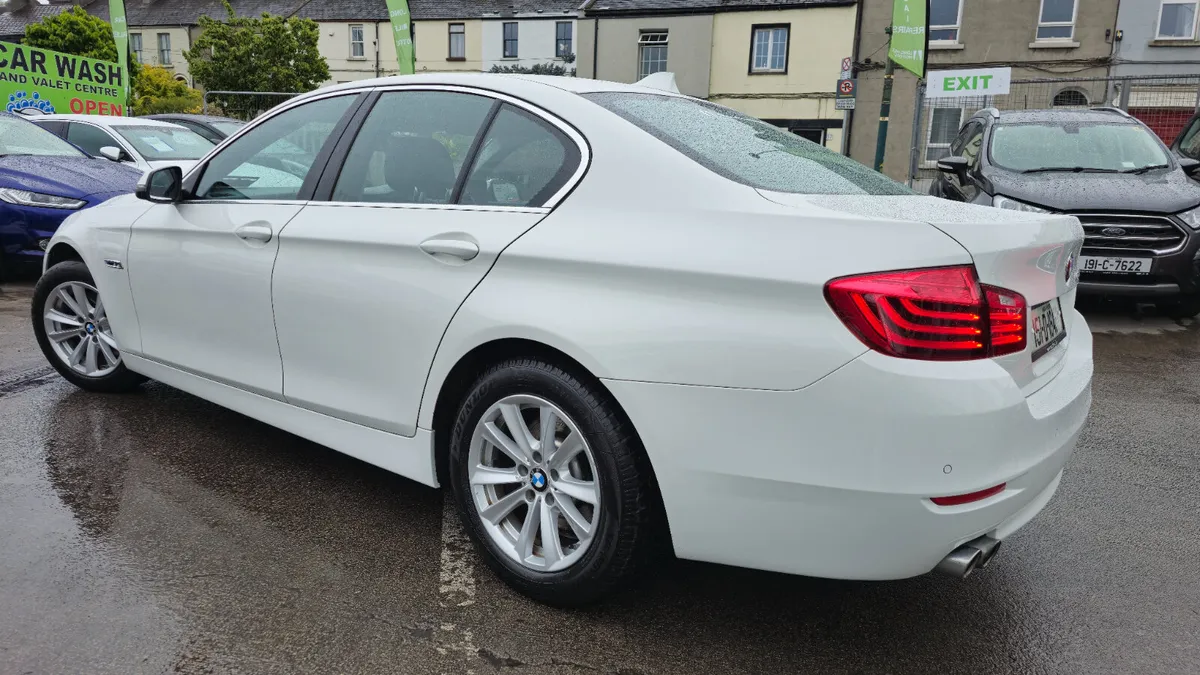 BMW 5-Series 2015 - Image 4