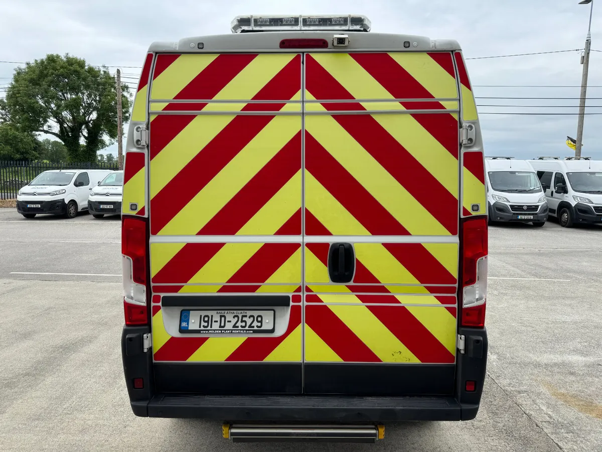 UNRESERVED 2019 FIAT DUCATO ROADSIDE ENFORCEMENT V - Image 4