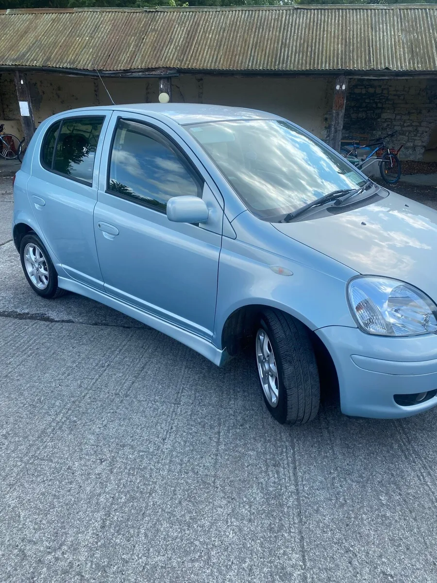 04 Toyota Yaris Sol 5dr - Image 1