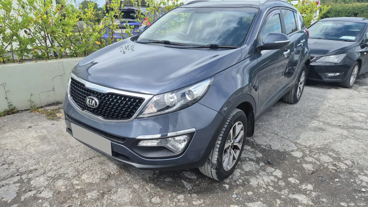 2015 KIA SPORTAGE 1.6 PETROL FOR BREAKING! - Image 2