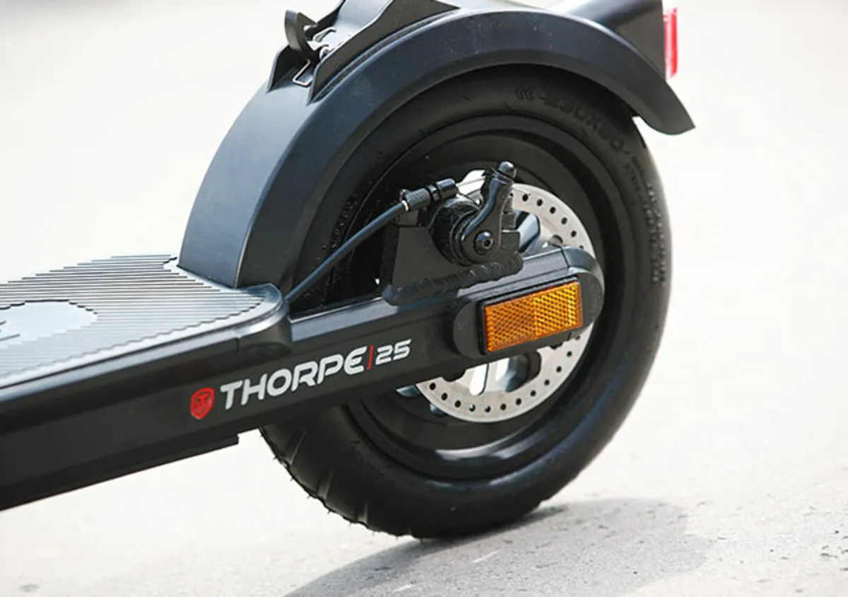 Thorpe 25 Electric Scooter - Image 2