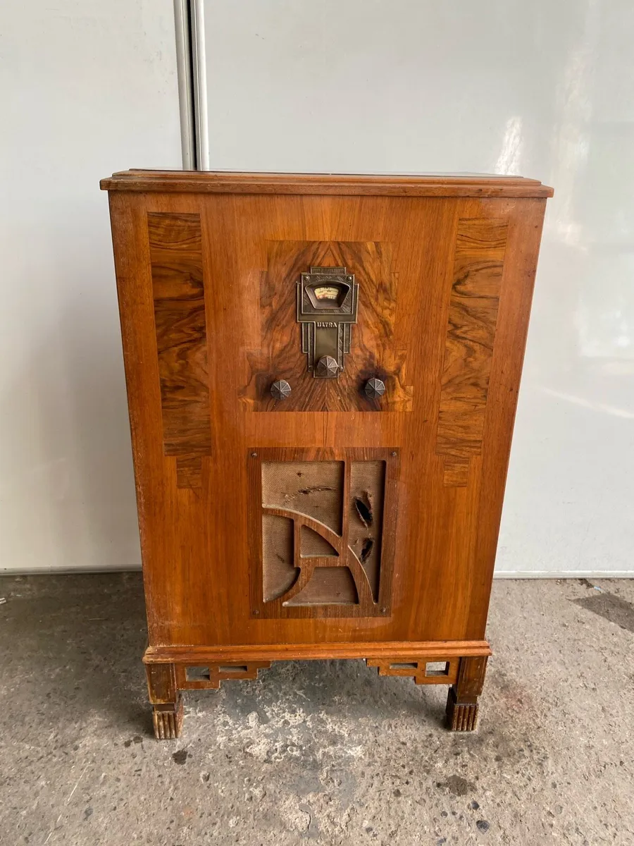 Ultra Tiger Antique Floor Radio - Image 2